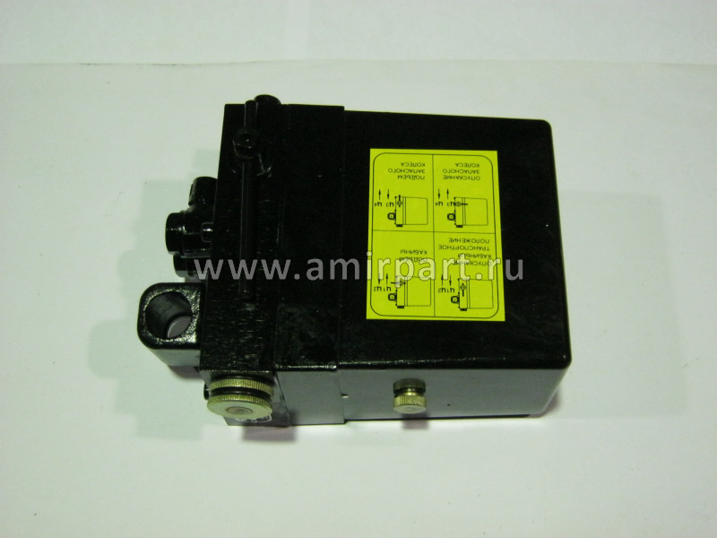 Насос подъема кабины и запасного коле 4310-5004010