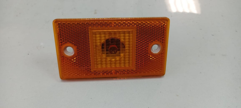 Фонарь боковой габаритный ЗФ107(24В)4422.3731