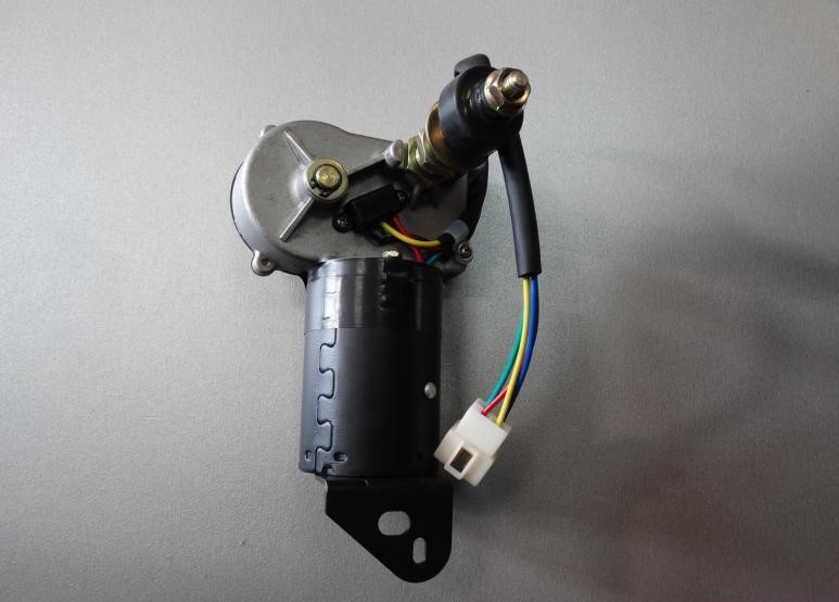 Привод стеклоочистителя ZD2430-90ZP/0510-88700160 кабины крановщика автокрана Челябинец КС-45721, КС