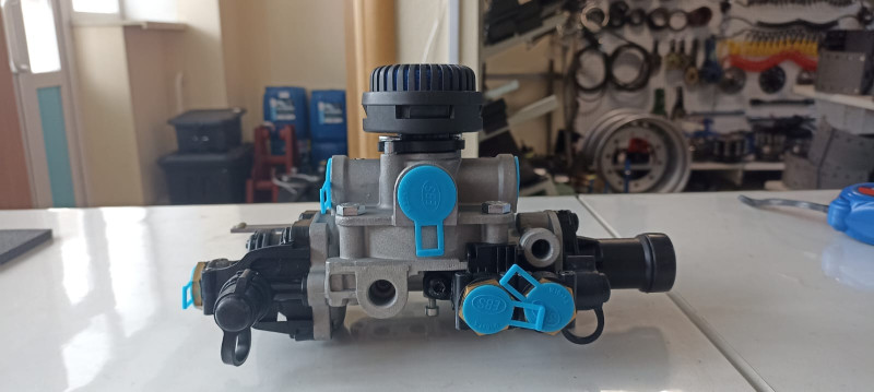 Регулятор тормозных сил пневматический КАМАЗ 5297/5460, НЕФАЗ WABCO 4757210010 /EBS15.01.000 @95474