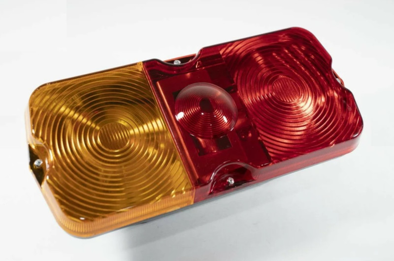 Фонарь задний многофункциональный с уплотнителем арт.ФП-132А1 б/л