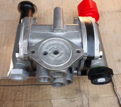 Кран растомаживания с редукционным клапаном Schmitz K000896 / EBS 26024311B