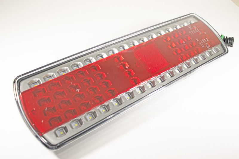 LED левый Фонарь со штекером полуовал 6 контактный светодиодный задний МАЗ,КАМАЗ