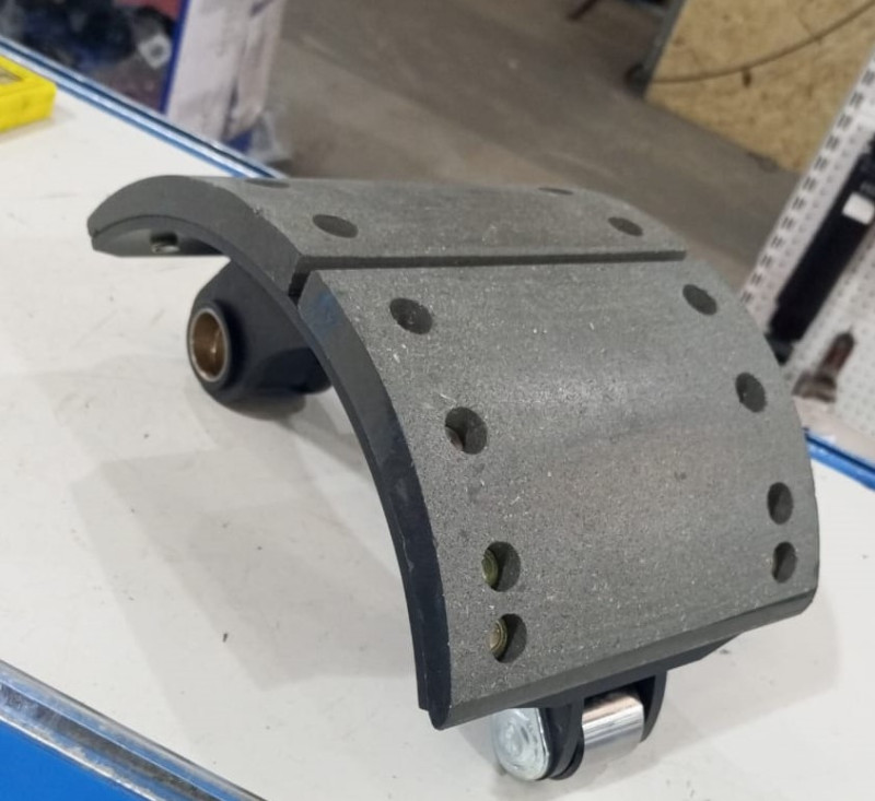 Колодка тормозная 19433 Jumbo Trax HD 330*200 мм с накладкой 1шт.