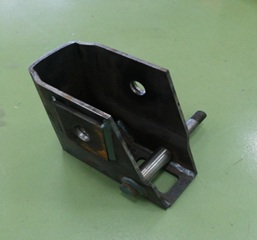 Кронштейн рессоры 974623-2912440-21 (230мм прав.)