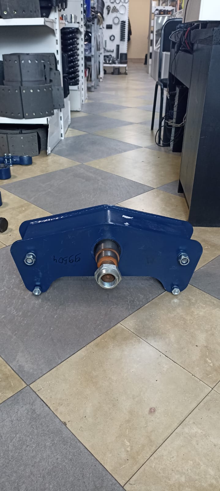 Балансир подвески SAF V13-16 t в сборе 2340214700