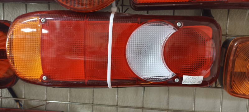 Фонарь 223766 RENAULT задний правый без розетки (5001846848)