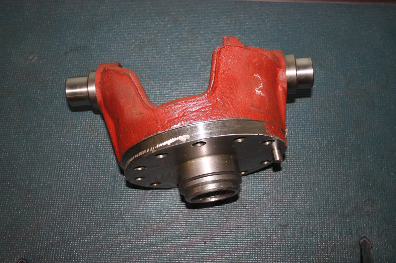 Опора МАЗ кулака поворотного 6317-2304010-10