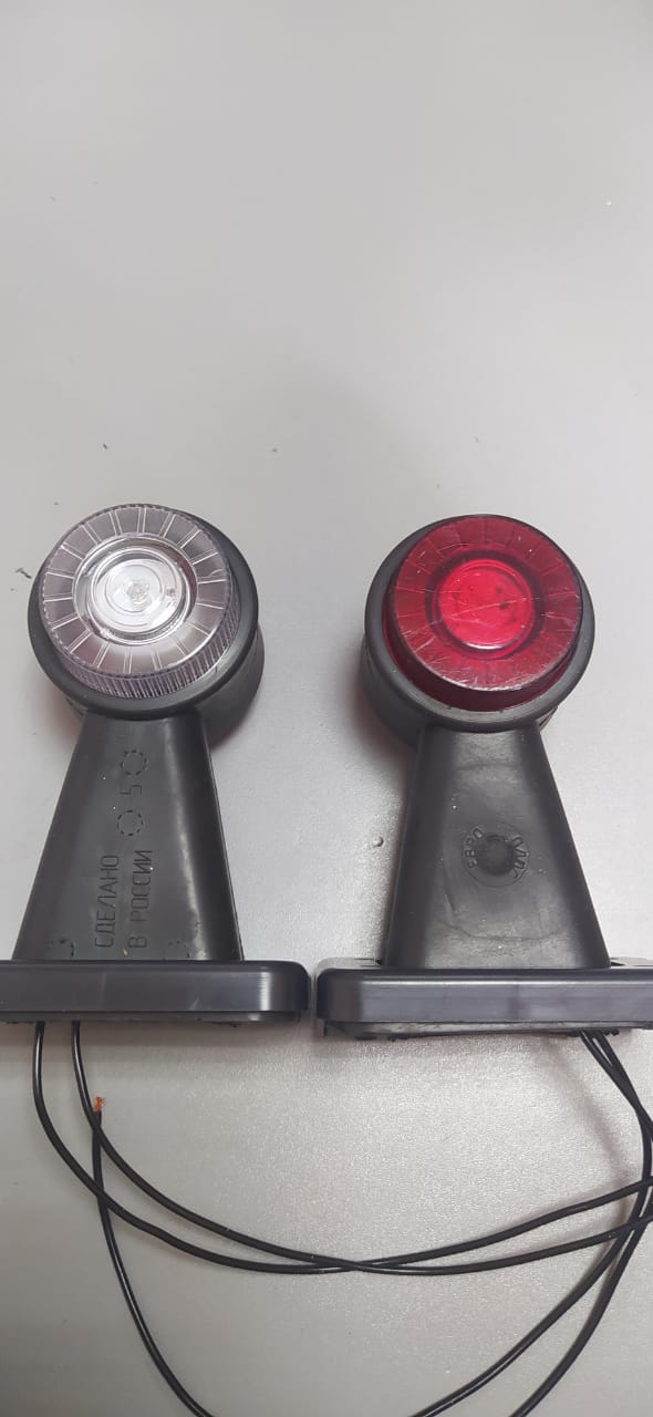 Фонарь габаритов (ОГ-33 LED) НОВЫЙ обр. св. диодн. плоск. рассеив. красно-белый