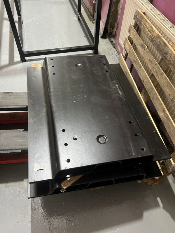 Плита монтажная для 2" седельно-сцепного устройствa JOST 100 ММ (MP 1101/03) (Под заказ)