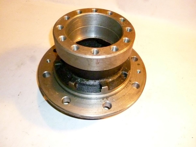 Ступица заднего колеса 224-3104015 10 шпилек