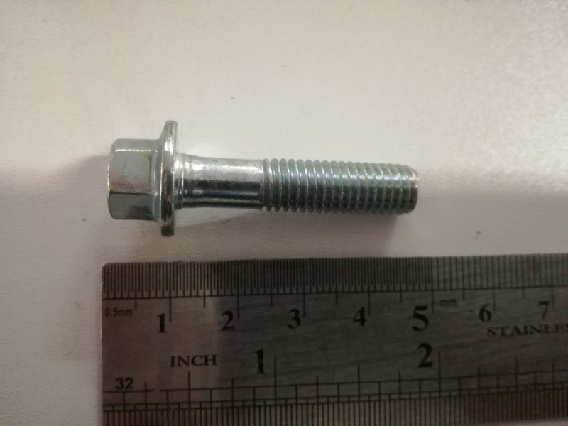 Болт М8х35 с фланцем 4593771125