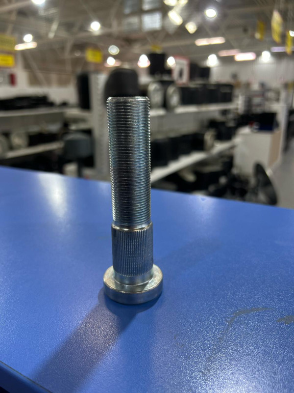 Шпилька колеса BMT 79037 М24х1,5х100