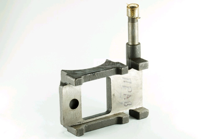 Подкладка рессоры правая 9042-2912412-11 Тонар