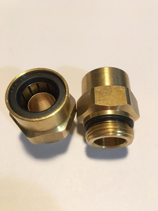 Фитинг прямой 12-М16х1,5 9512-127601