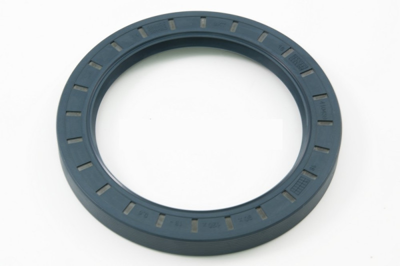 Сальник 2.2-90х120х13 вала вторич КПП-154 ступицы перед КАМАЗ-4308 (45104-1701008-90)/Выведено