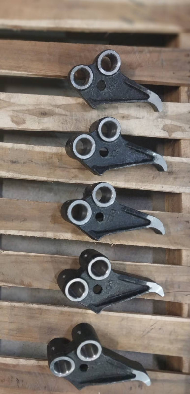 ОСНОВАНИЕ СУППОРТА (ПРАВОЕ) 12Т HJB12006-028J