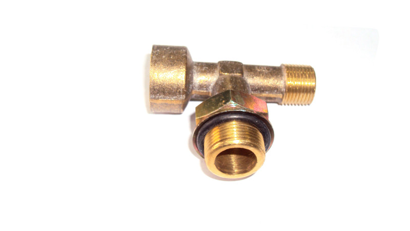 Тройник 18*22*22вн 861016