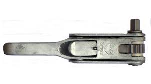 Трещетка натяжения тента левая квадрат