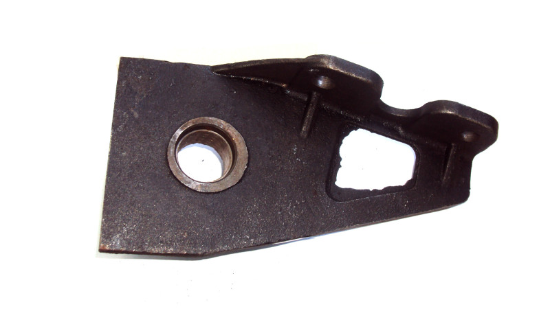 Кронштейн тормозной камеры (прав) 9370-3502124