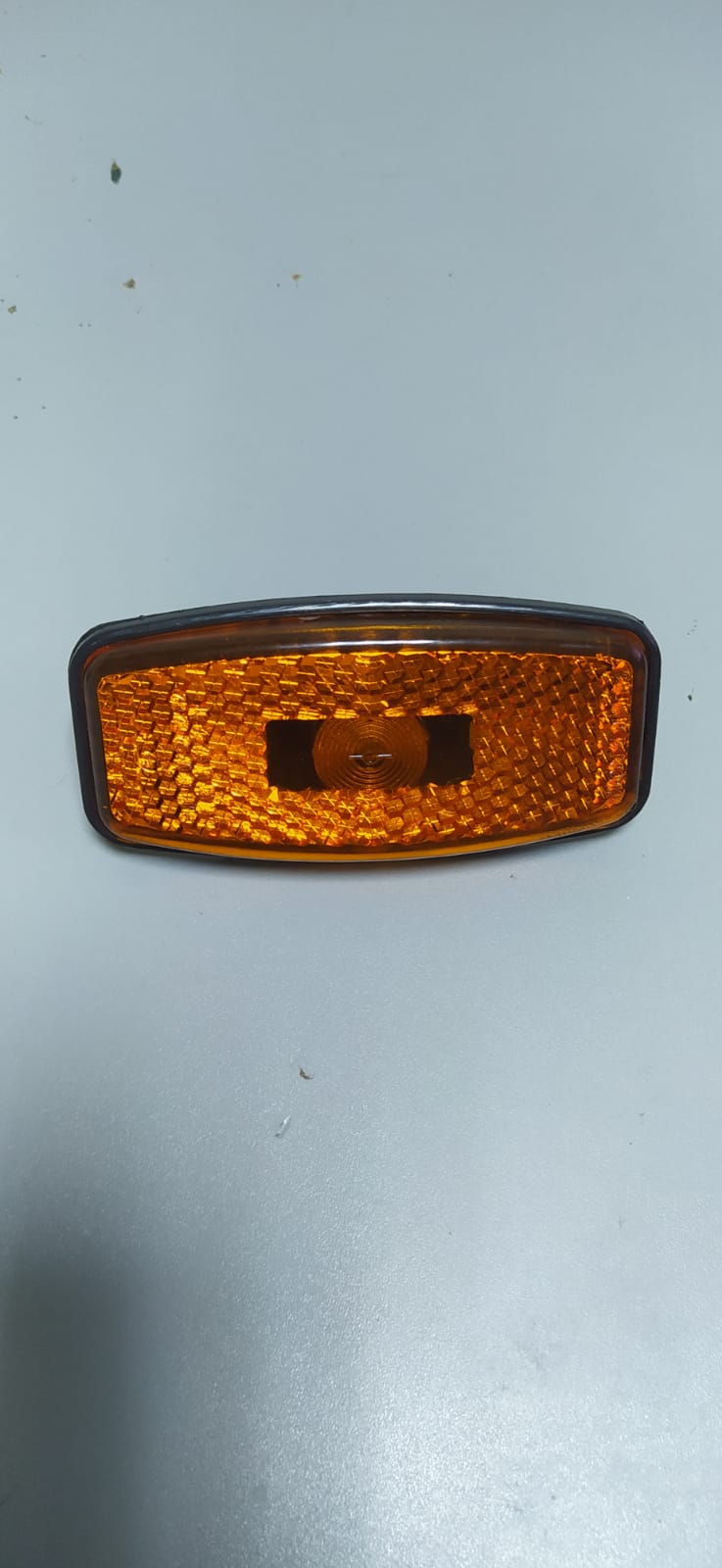 Фонарь габаритный ГФ 1.25К Желтый 74.3731 (разъем квадратный)