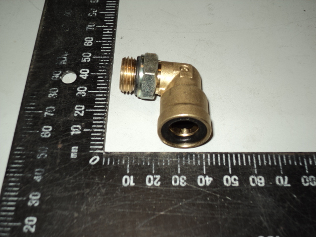 Фитинг угловой 8-М12х1,5-S