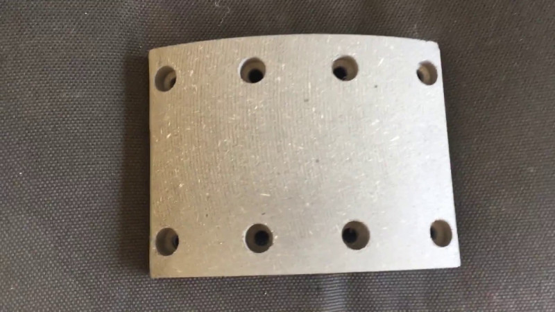 Накладки тормозные КАМАЗ 5511-3501105 с буртиком (комплект)