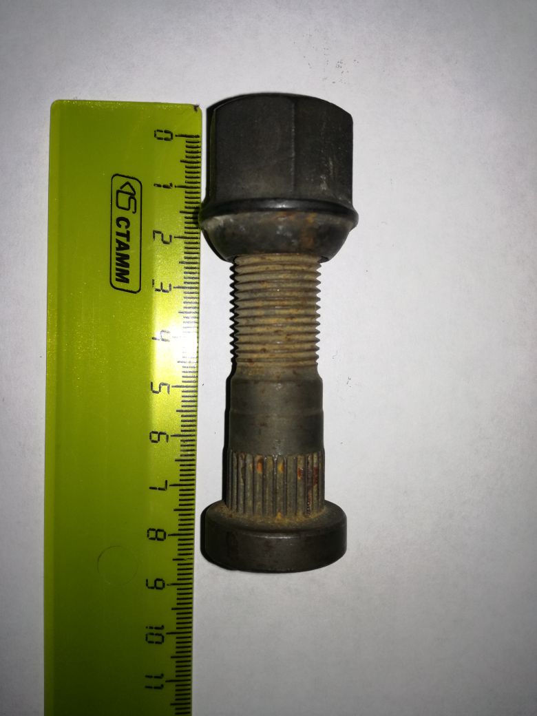 Болт,гайка для крепления дисков ЕВ 450 20-R 10