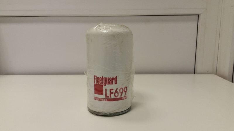 Фильтр масляный CATERPILLAR 416,428,432 (дв.PERKINS,CAT3054) FLEETGUARD LF699