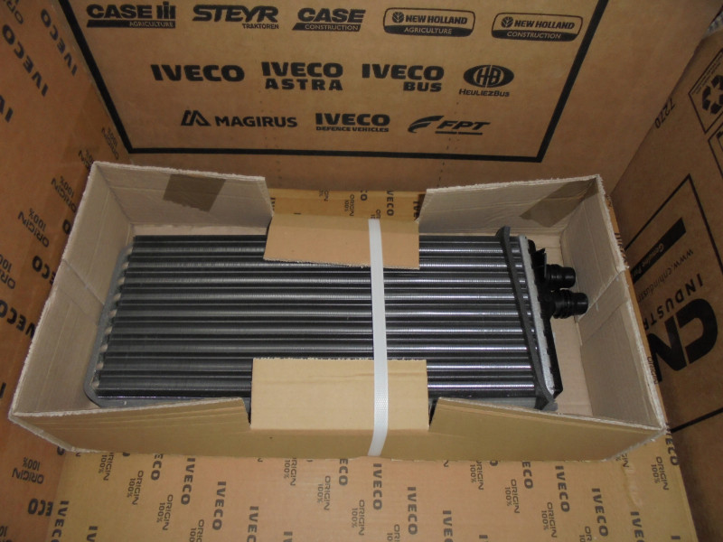 Радиатор отопителя Iveco 5801269683/Stellox 8205023SX