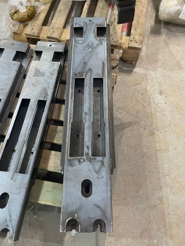 Стойка средняя