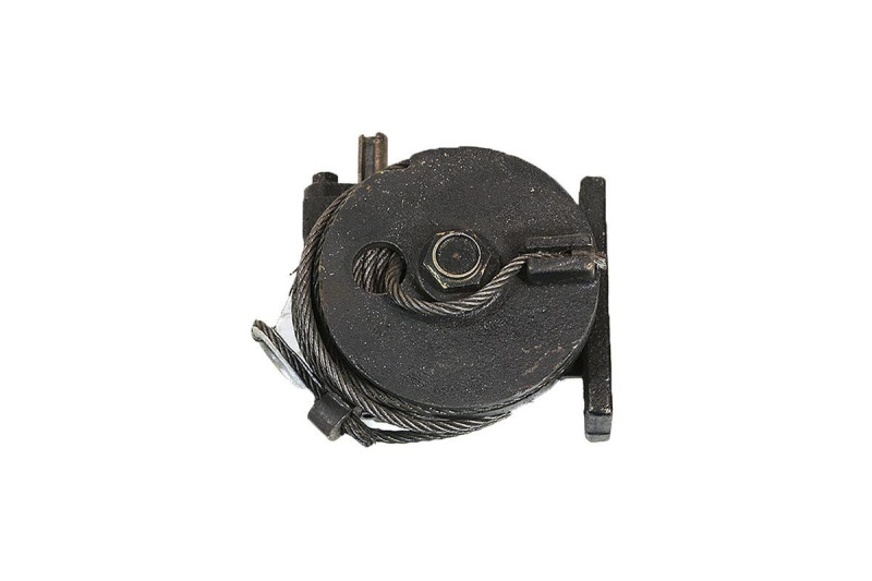 Редуктор (лебедка) подъема запасного колеса (трос 5,3м)