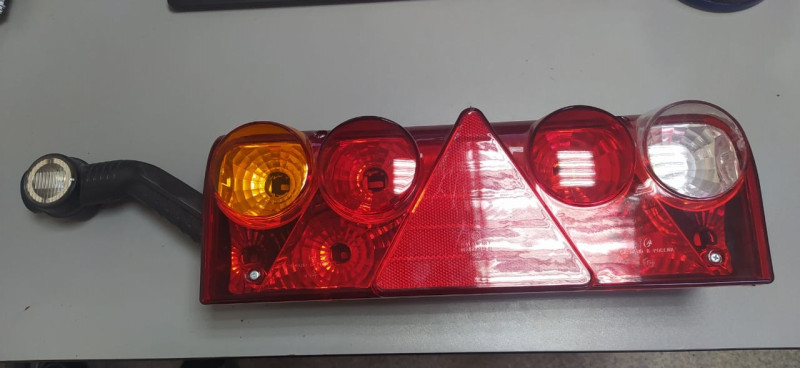 Фонарь зад.(U024.3716-20R) UNIVERSAL Europoint (Schmitz) прав желтый поворот с габаритомФГ-30-02LED