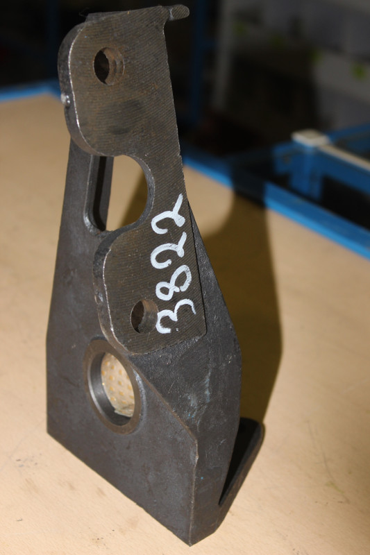 Кронштейн тормозной камеры (лев) 9370-3502121