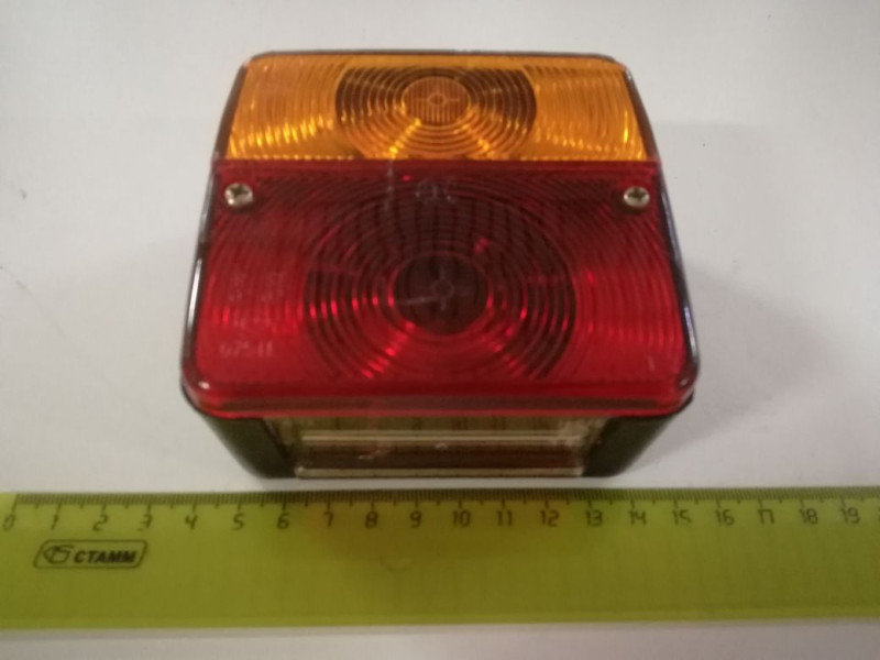 Фонарь задний комбинированный 24В ЕС 190124